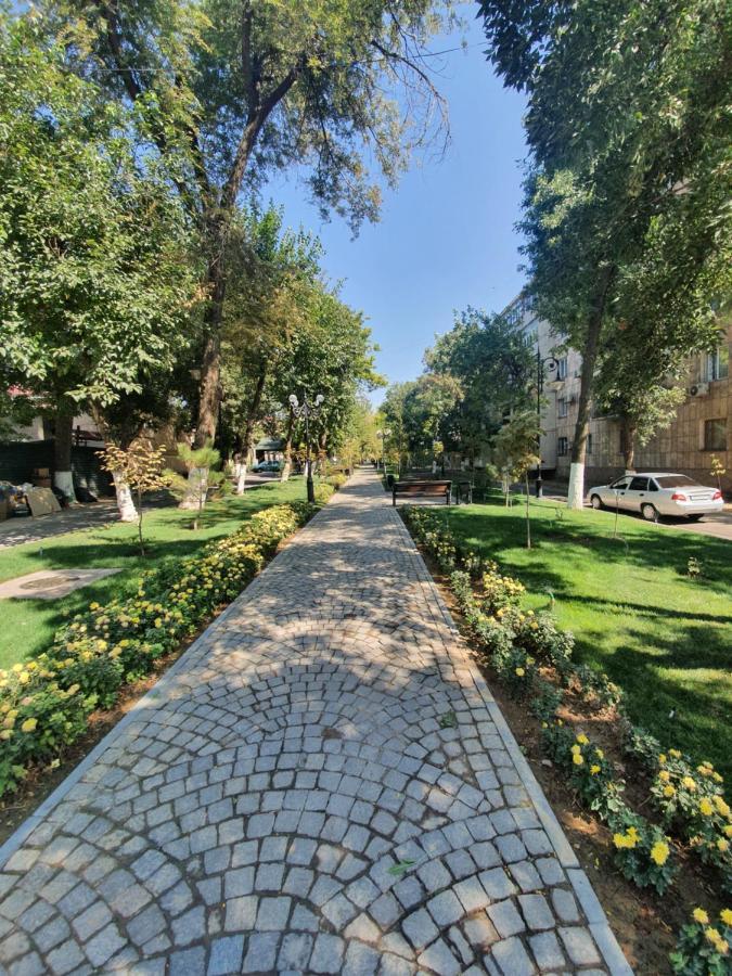 2-Х Комнатная Квартира Посуточно Çimkent Dış mekan fotoğraf